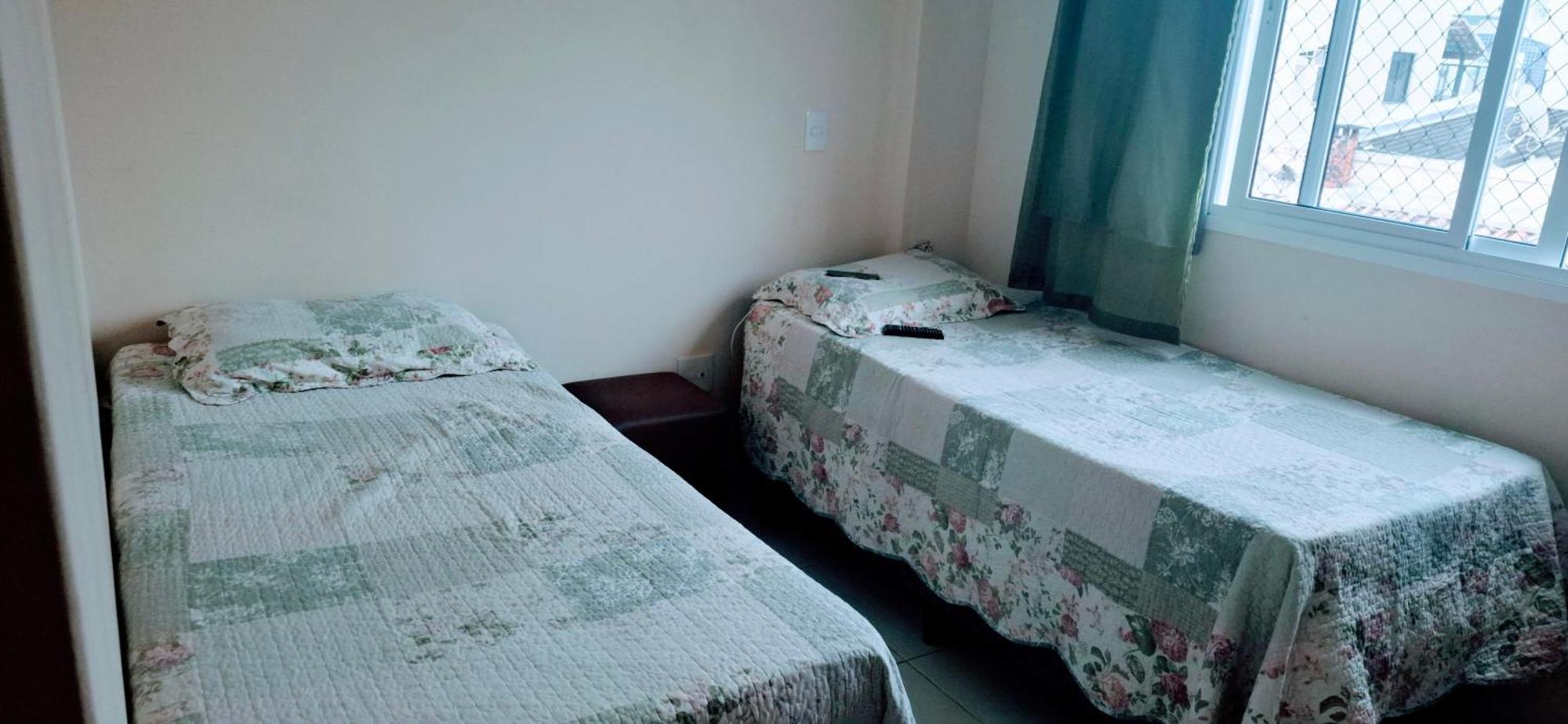 Apartamento Temporada Com Garagem, Wi-fi, Netflix *